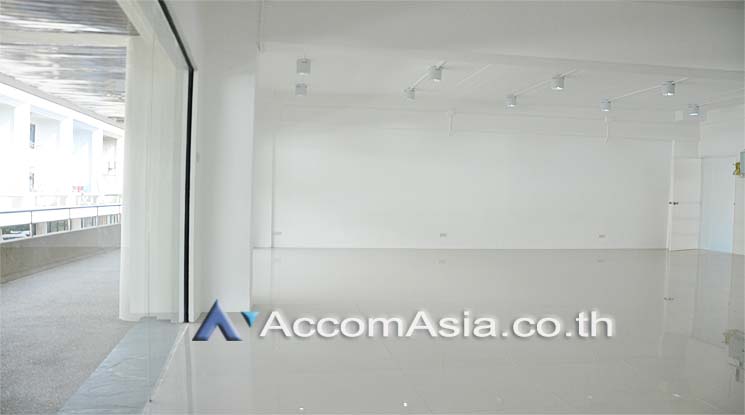 5  Office Space For Rent in Sukhumvit ,Bangkok BTS Phra khanong at Park Avenue AA14005